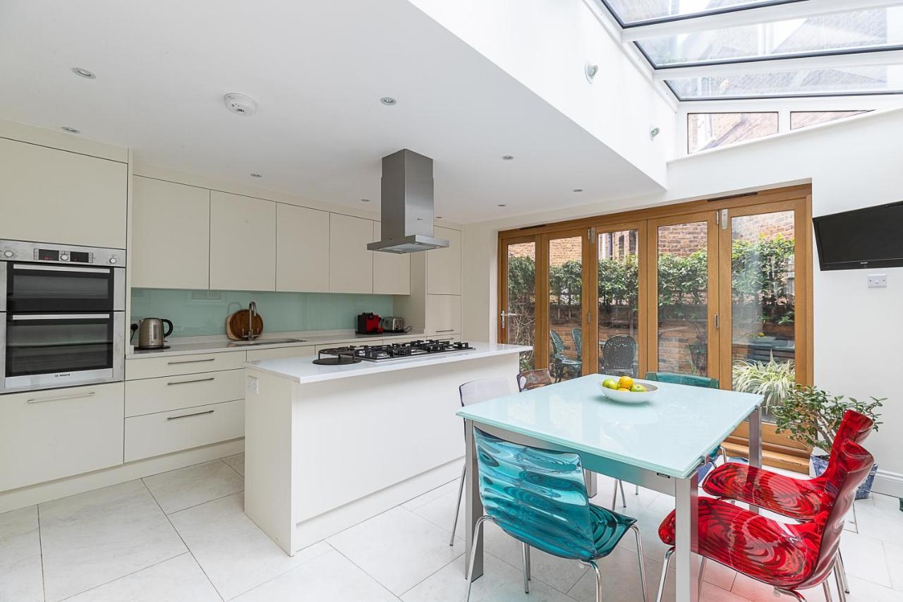 Joivy Stunning 3 Bed, 2 Bath House With Garden And Rooftop Terrace Apartment London Exterior photo